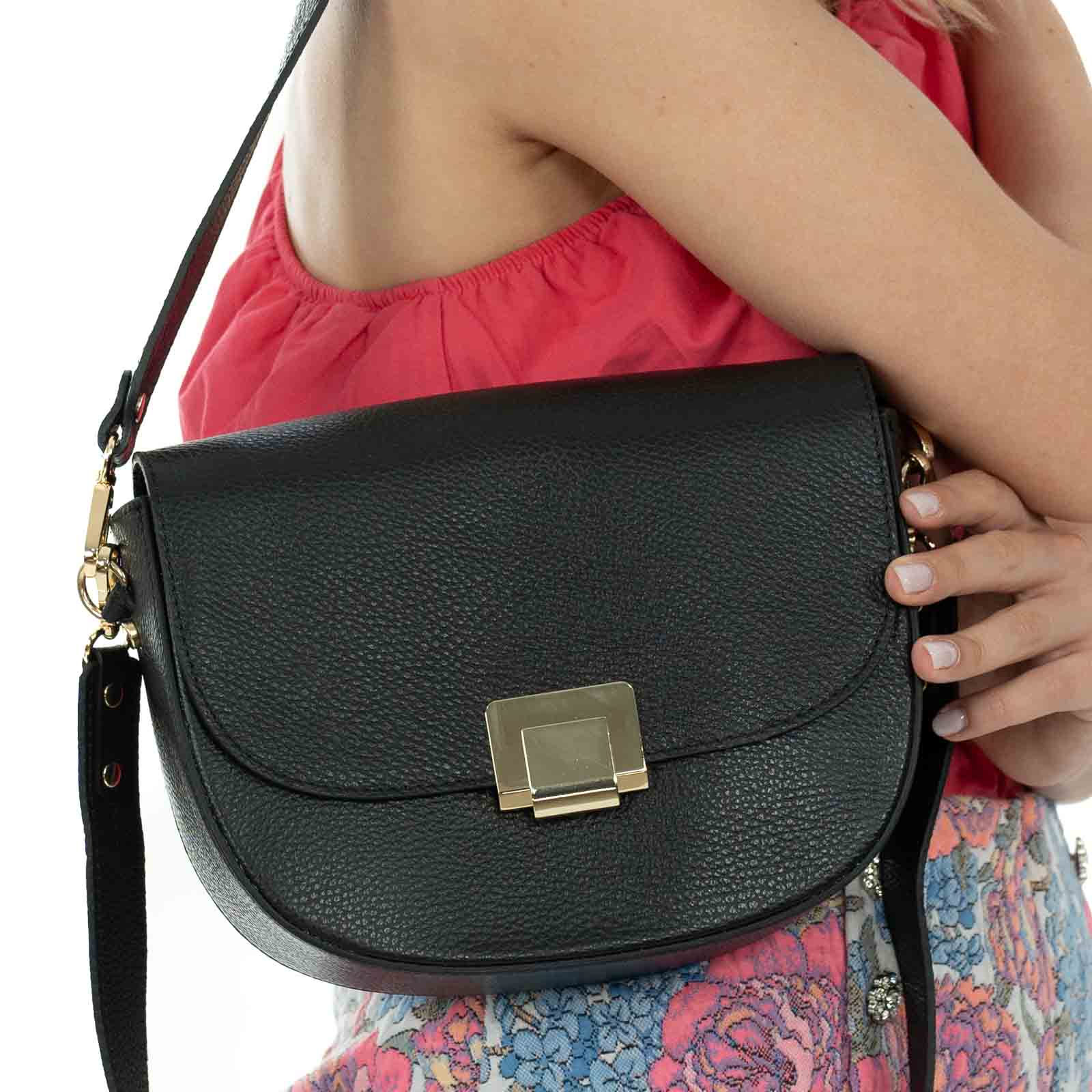 Borsa A Spalla In Vera Pelle Donna Dettagli Oro Rindway