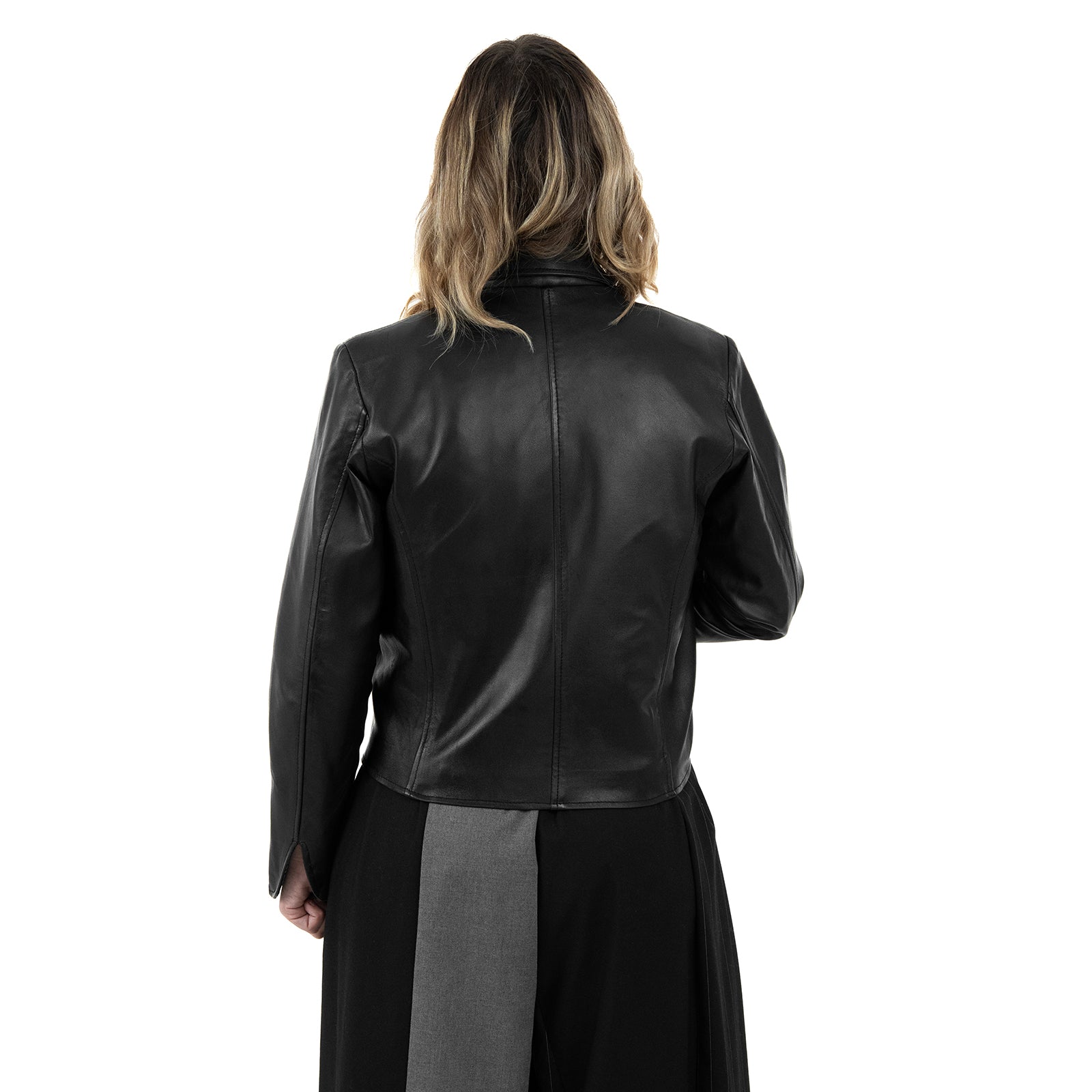 Giacca Due Bottoni In Vera Pelle Donna Slim Fit Cod.P06