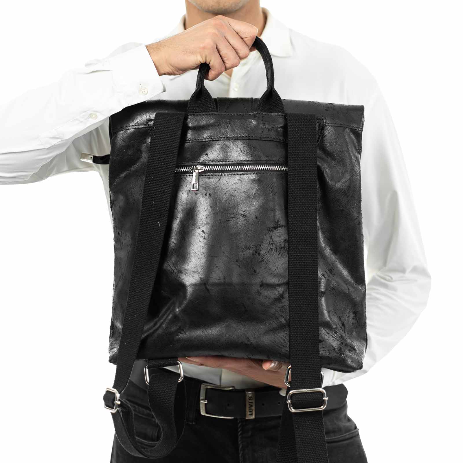 Zaino Borsa In Vera Pelle Uomo Dettagli Argento Rindway