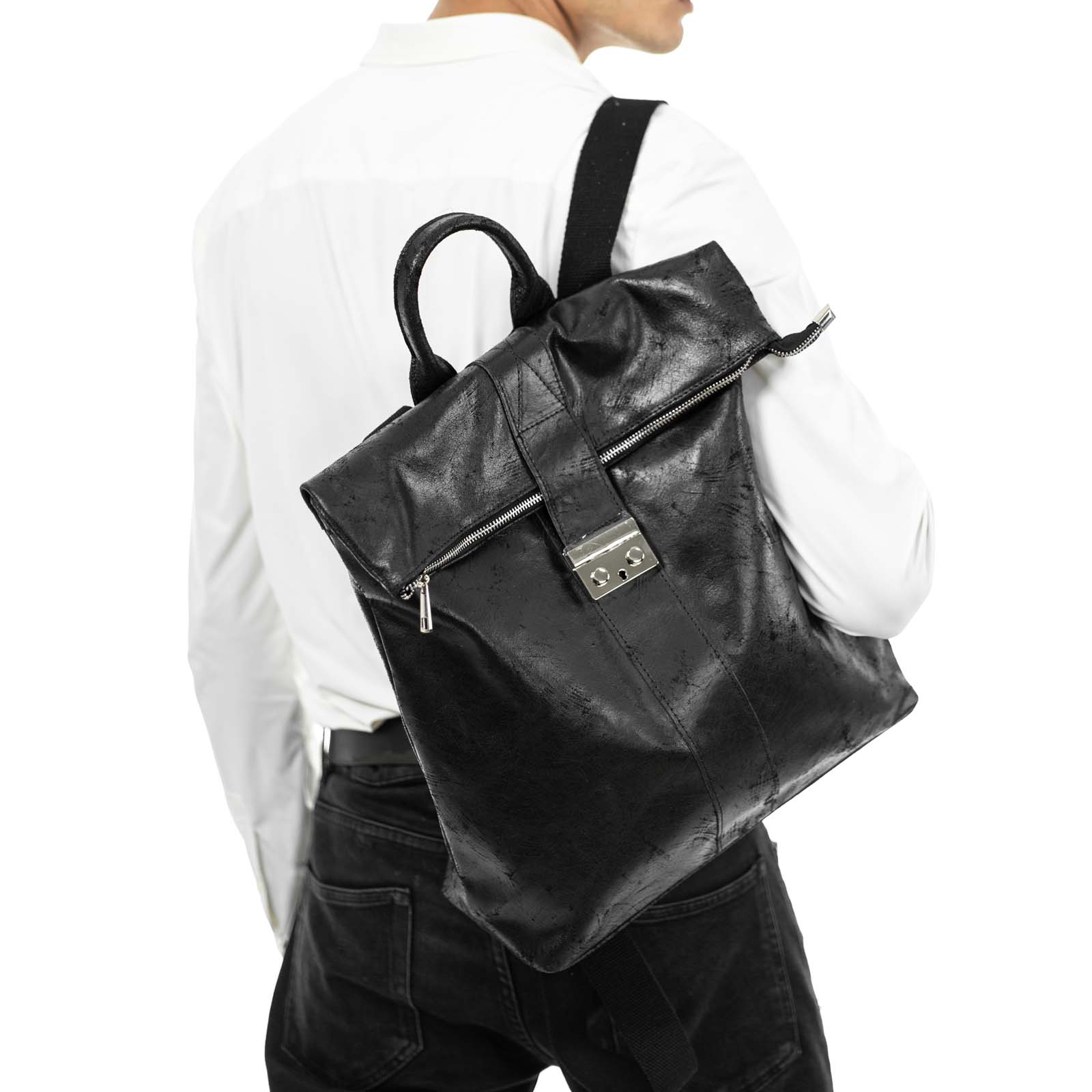 Zaino Borsa In Vera Pelle Uomo Dettagli Argento Rindway