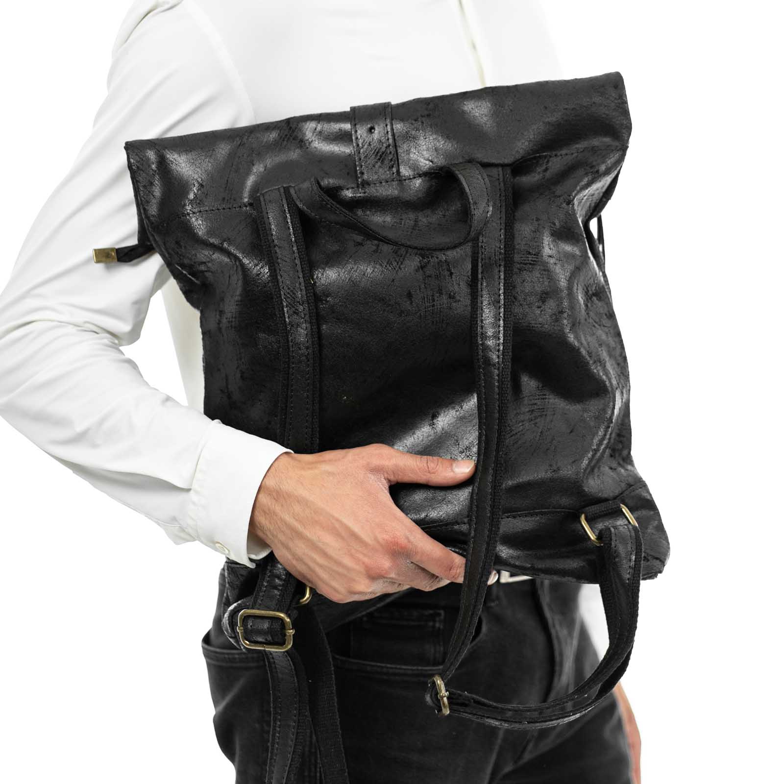 Zaino Borsa In Vera Pelle Uomo Dettagli Oro Rindway