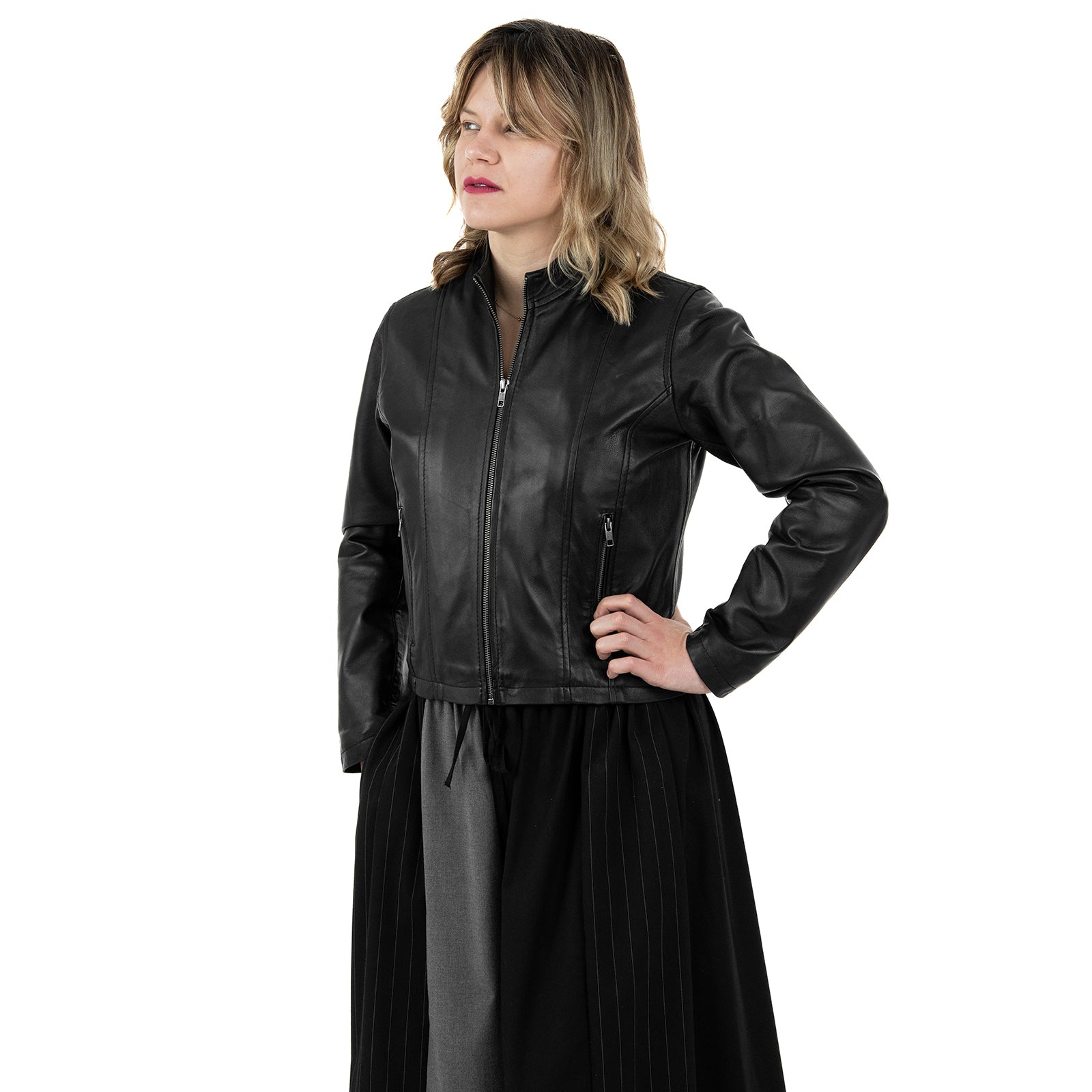 Giacca Biker In Vera Pelle Donna Slim Fit Corto Con Cuciture Frontali Cod.P03